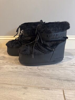 Moon Boot Black Faux Fur Platform Lace-Up Boots